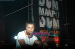 promote Dum Maro Dum film at No Smoking Concert in Chitrakoot Ground on 16th April 2011 (119).JPG